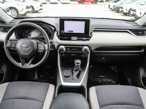 Certified 2025 Toyota RAV4 XLE w/ Convenience Package AWD/4WD image 12