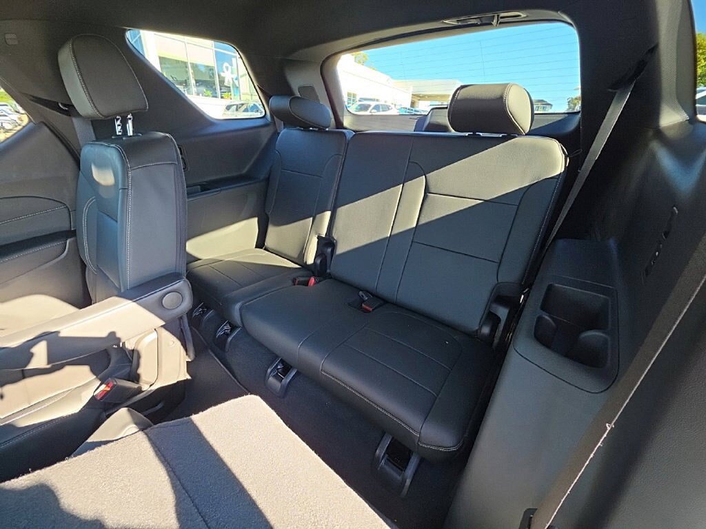 Used 2023 Chevrolet Traverse LT AWD/4WD image 13