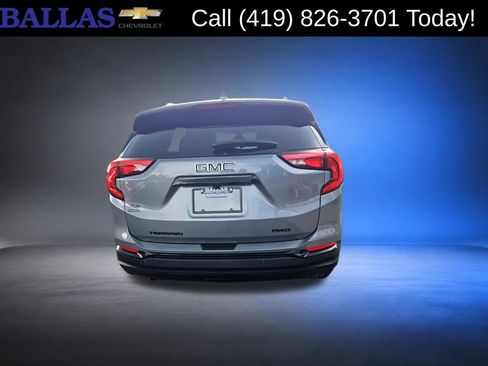 Certified 2021 GMC Terrain SLT w/ Elevation Edition AWD/4WD image 6