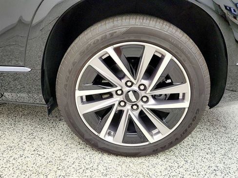 Used 2026 Cadillac Vistiq Sport AWD/4WD image 9
