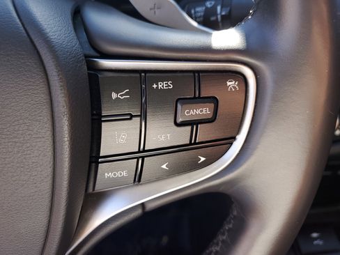 Used 2022 Lexus ES 300h w/ Accessory Package image 27