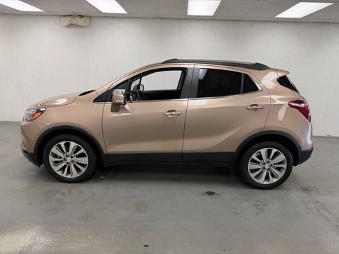 Used 2018 Buick Encore Preferred FWD image 2