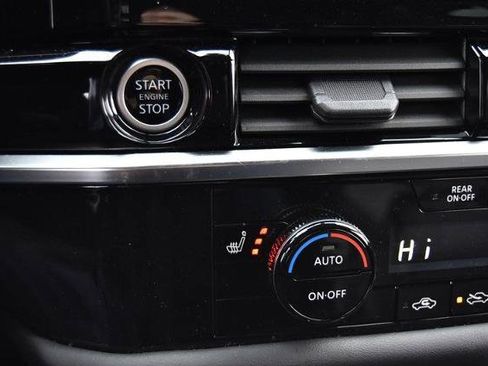 Certified 2023 Nissan Pathfinder SL image 18