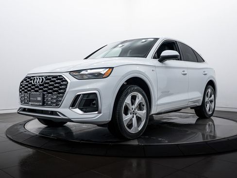 Certified 2025 Audi Q5 2.0T Premium Plus w/ Premium Plus Package image 6