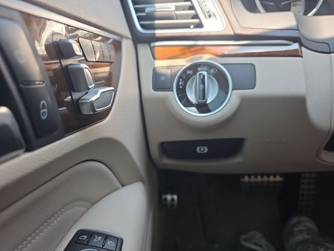 Used 2017 Mercedes-Benz E 400 4MATIC Coupe image 20