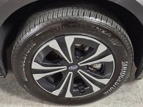 Certified 2025 Subaru Solterra AWD/4WD image 11