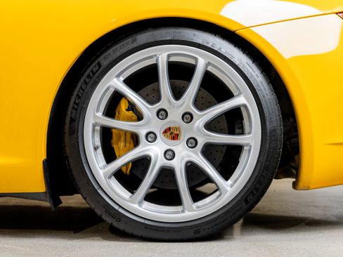 Used 2007 Porsche 911 GT3 RWD image 9