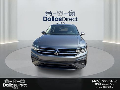 Used 2023 Volkswagen Tiguan SE image 3