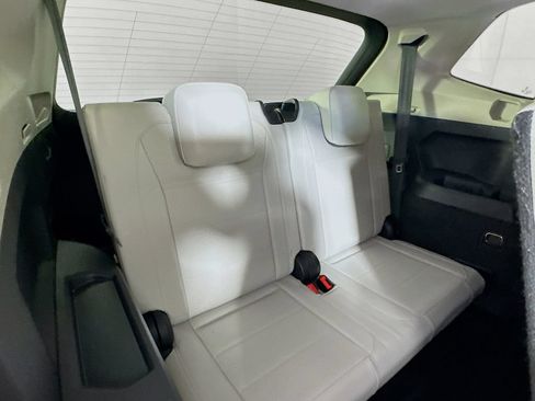Used 2019 Volkswagen Tiguan SEL FWD image 34