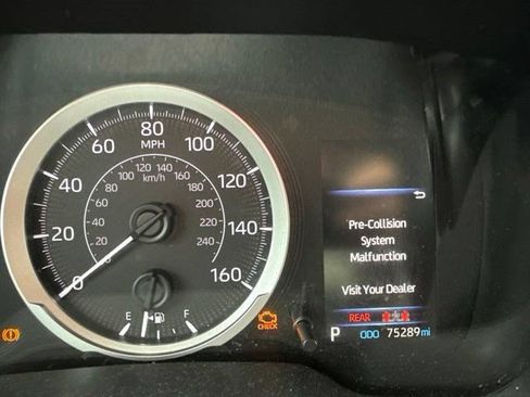 Used 2020 Toyota Corolla LE FWD image 13