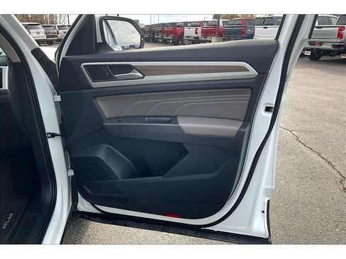 Used 2021 Volkswagen Atlas SEL image 26