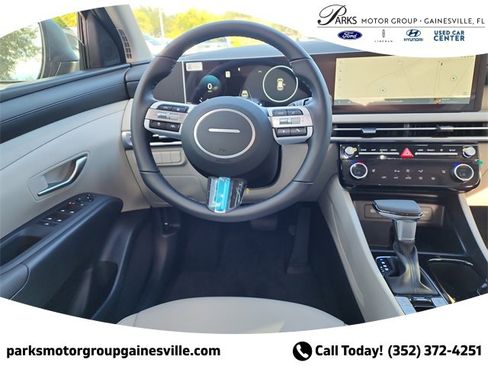 New 2025 Hyundai Tucson SEL image 10