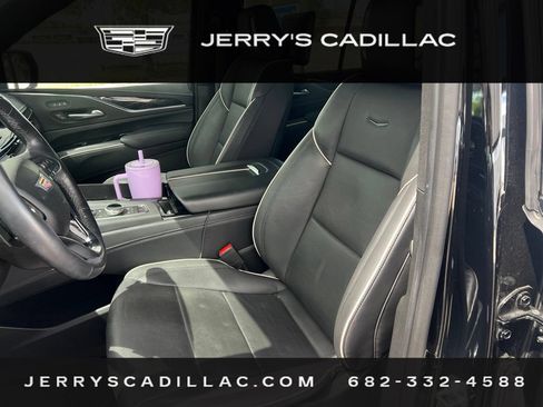 Used 2023 Cadillac Escalade Sport w/ LPO, ONYX Package AWD/4WD image 10