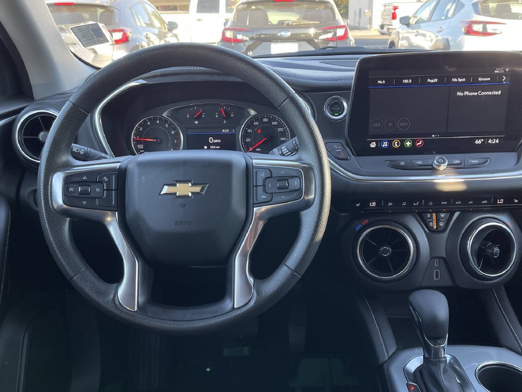 Used 2025 Chevrolet Blazer LT FWD image 25