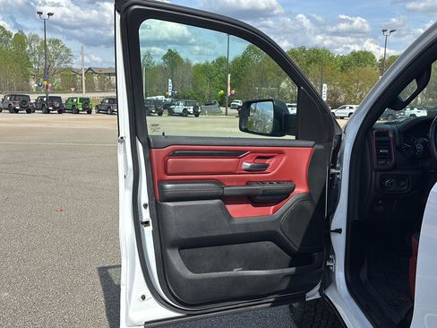 Used 2020 RAM 1500 Rebel image 8