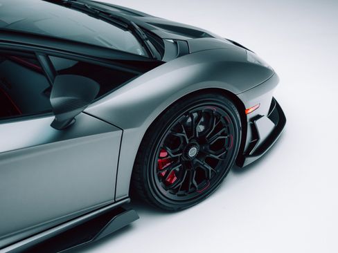 Used 2020 Lamborghini Aventador SVJ image 24