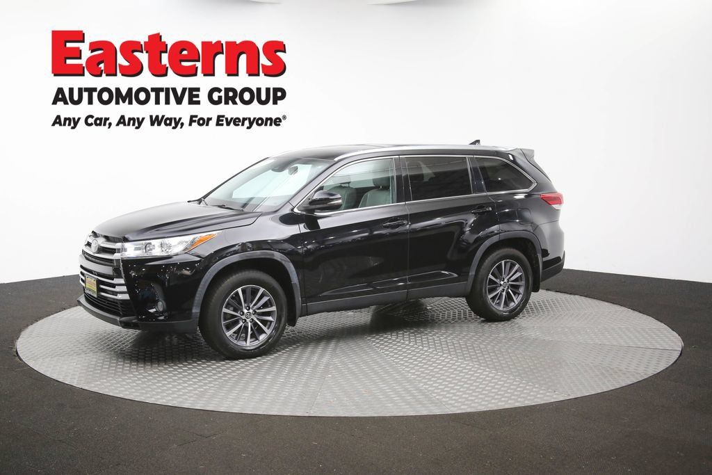 Used 2019 Toyota Highlander XLE AWD/4WD image 61