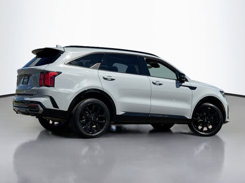 Used 2022 Kia Sorento SX AWD/4WD image 2