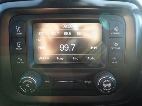 Used 2020 Jeep Renegade Sport w/ Sport Appearance Group image 29