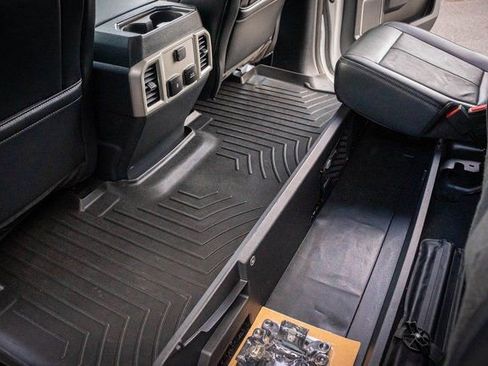 Used 2022 Ford F350 Lariat w/ Lariat Value Package image 31