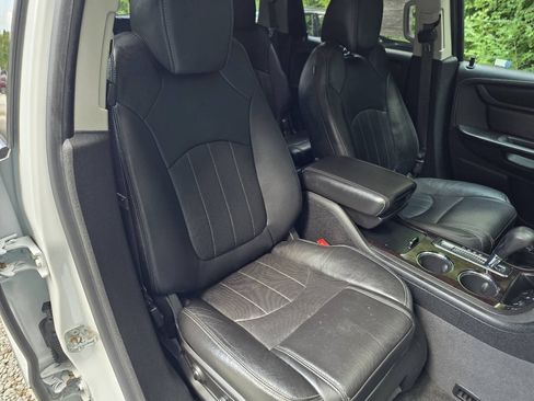Used 2017 Chevrolet Traverse Premier AWD/4WD image 25