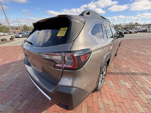Used 2023 Subaru Outback Limited XT image 20