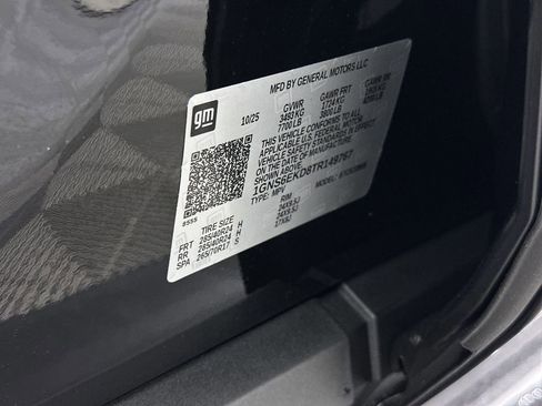 New 2026 Chevrolet Suburban RST w/ RST Capability Package image 35