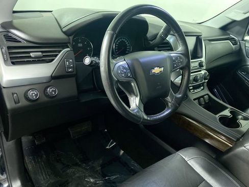 Used 2017 Chevrolet Suburban LT image 25