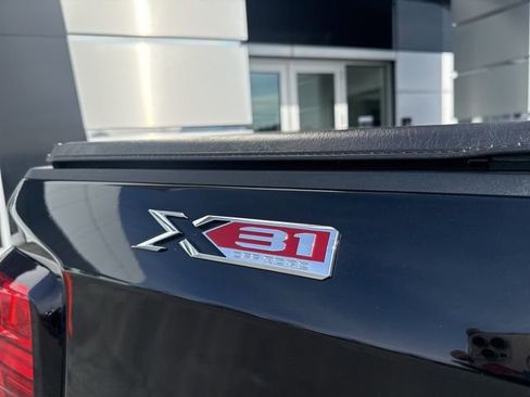 Used 2022 GMC Sierra 1500 SLT w/ SLT Premium Plus Package image 12