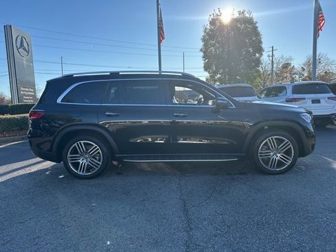 Used 2025 Mercedes-Benz GLS 450 4MATIC image 7