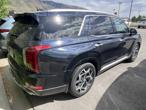 Used 2022 Hyundai Palisade Calligraphy w/ Winter Package image 8