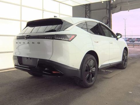 Used 2025 Nissan Murano SV FWD image 4