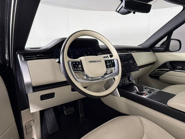 Used 2023 Land Rover Range Rover SE AWD/4WD image 5