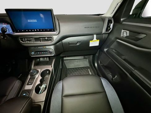 New 2026 Ford Bronco Sport Outer Banks w/ Outer Banks Tech Package+ AWD/4WD image 29