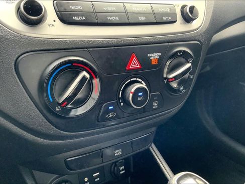 Used 2020 Hyundai Accent SEL image 33