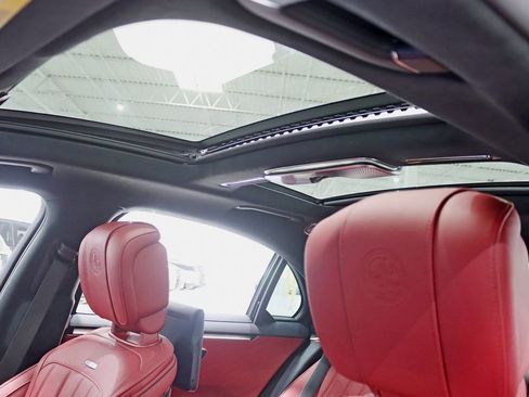 Used 2024 Mercedes-Benz S 63 AMG S image 40