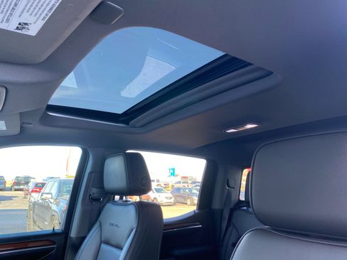 Used 2023 GMC Sierra 1500 Denali w/ Denali Reserve Package image 19