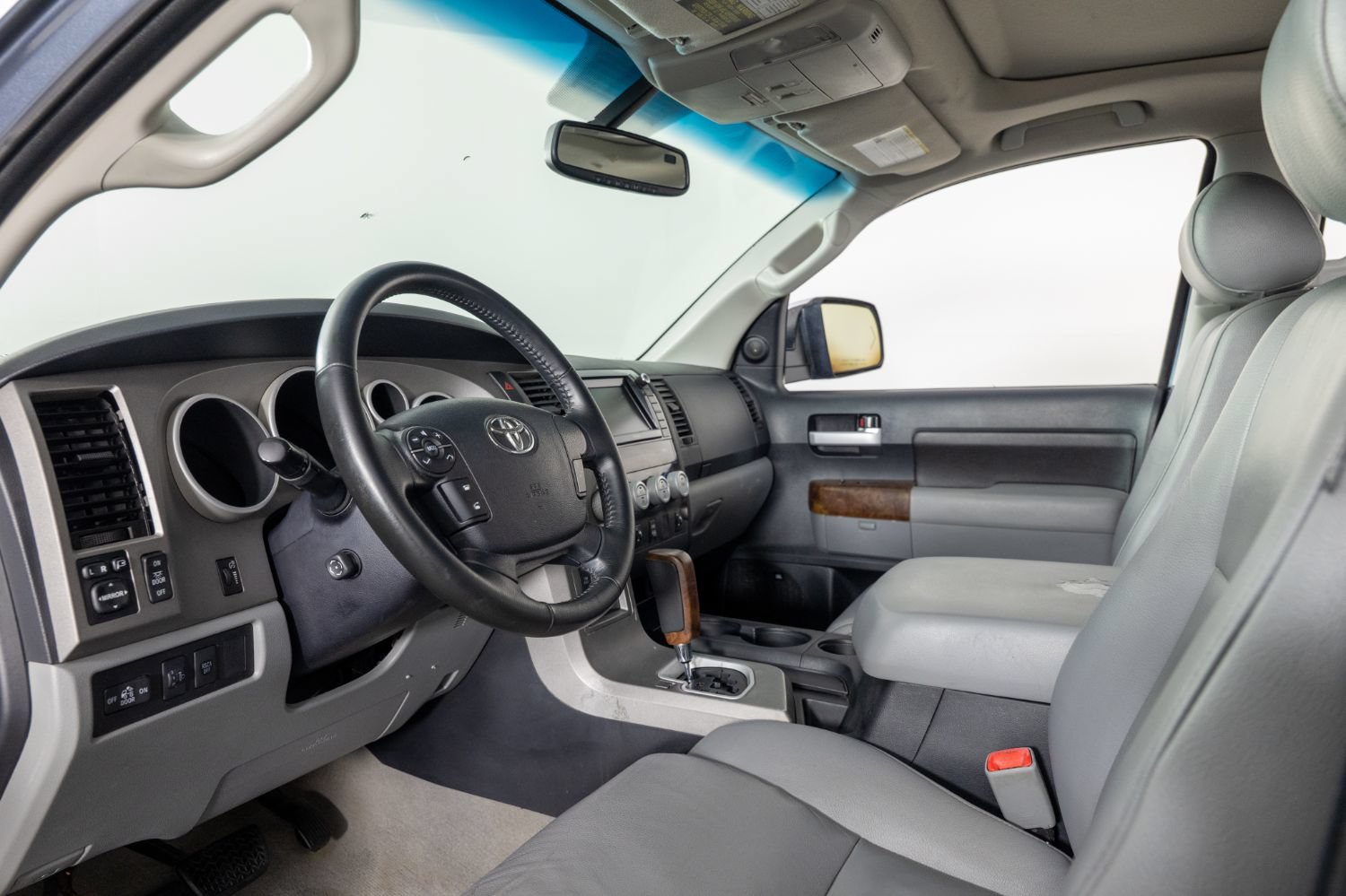 Used 2010 Toyota Tundra Limited w/ Memory Pkg AWD/4WD image 14