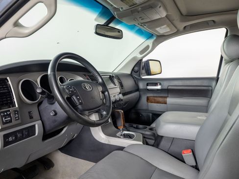 Used 2010 Toyota Tundra Limited AWD/4WD image 14
