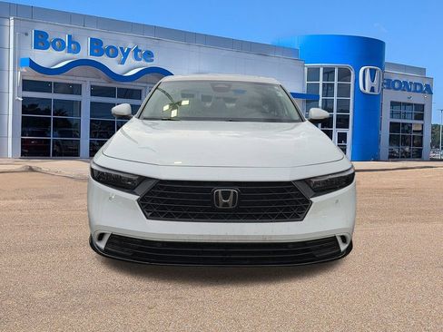 Used 2024 Honda Accord EX-L image 2