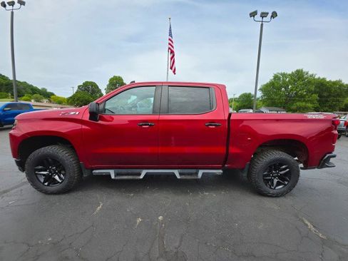 Used 2021 Chevrolet Silverado 1500 LT Trail Boss AWD/4WD image 2