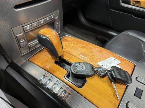 Used 2004 Cadillac XLR RWD image 20