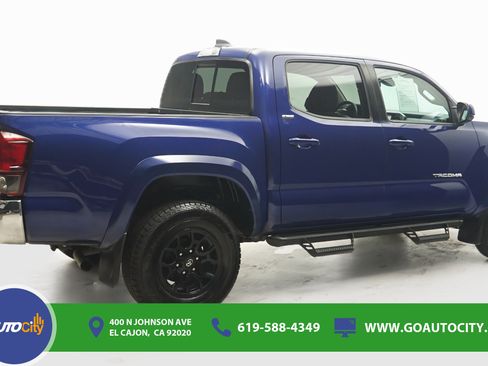Used 2022 Toyota Tacoma SR5 RWD image 6