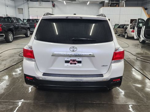 Used 2012 Toyota Highlander SE image 5