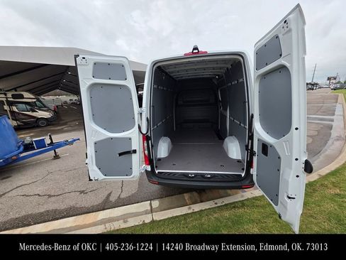 New 2026 Mercedes-Benz Sprinter 2500 image 6