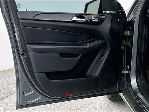 Used 2018 Mercedes-Benz GLE 350 4MATIC image 24