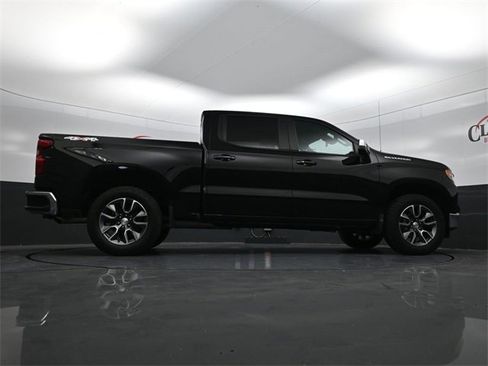 Used 2024 Chevrolet Silverado 1500 LT image 22