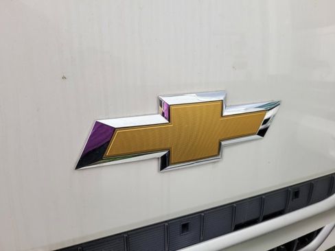 New 2024 Chevrolet Low Cab Forward image 12