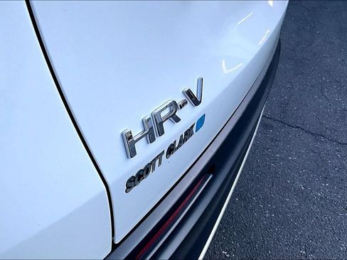 Used 2025 Honda HR-V Sport image 23