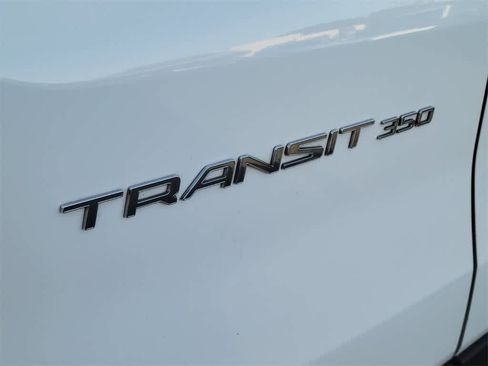 Used 2022 Ford Transit 350 XLT image 4